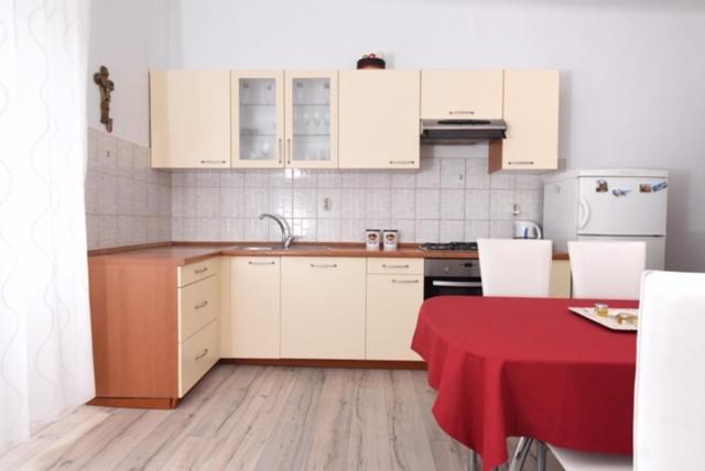 Kampo Apartment ซาดาร์ ภายนอก รูปภาพ