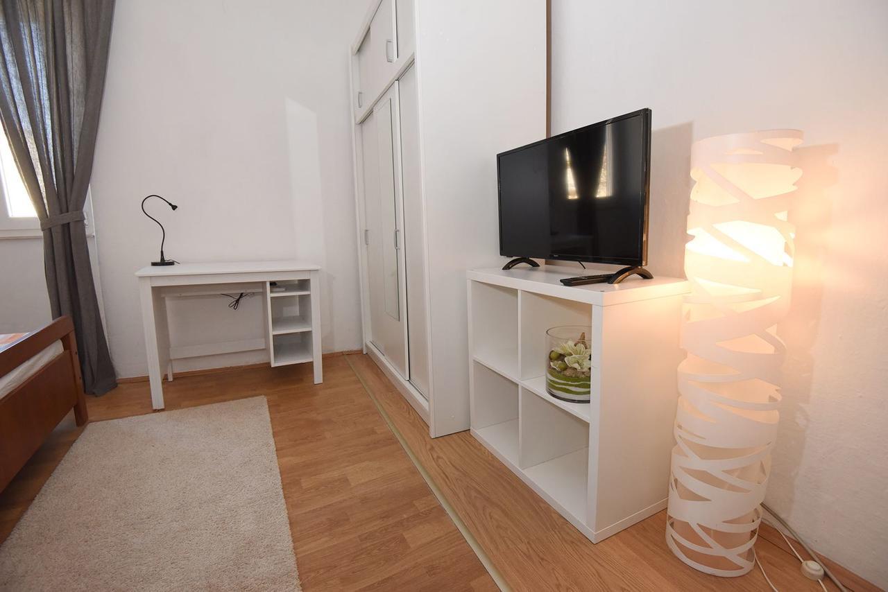 Kampo Apartment ซาดาร์ ภายนอก รูปภาพ